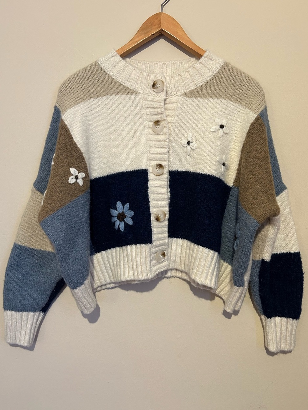 Luna Ivy Oversized Cardigan Floral Patchwork Blue White Tan Size XS